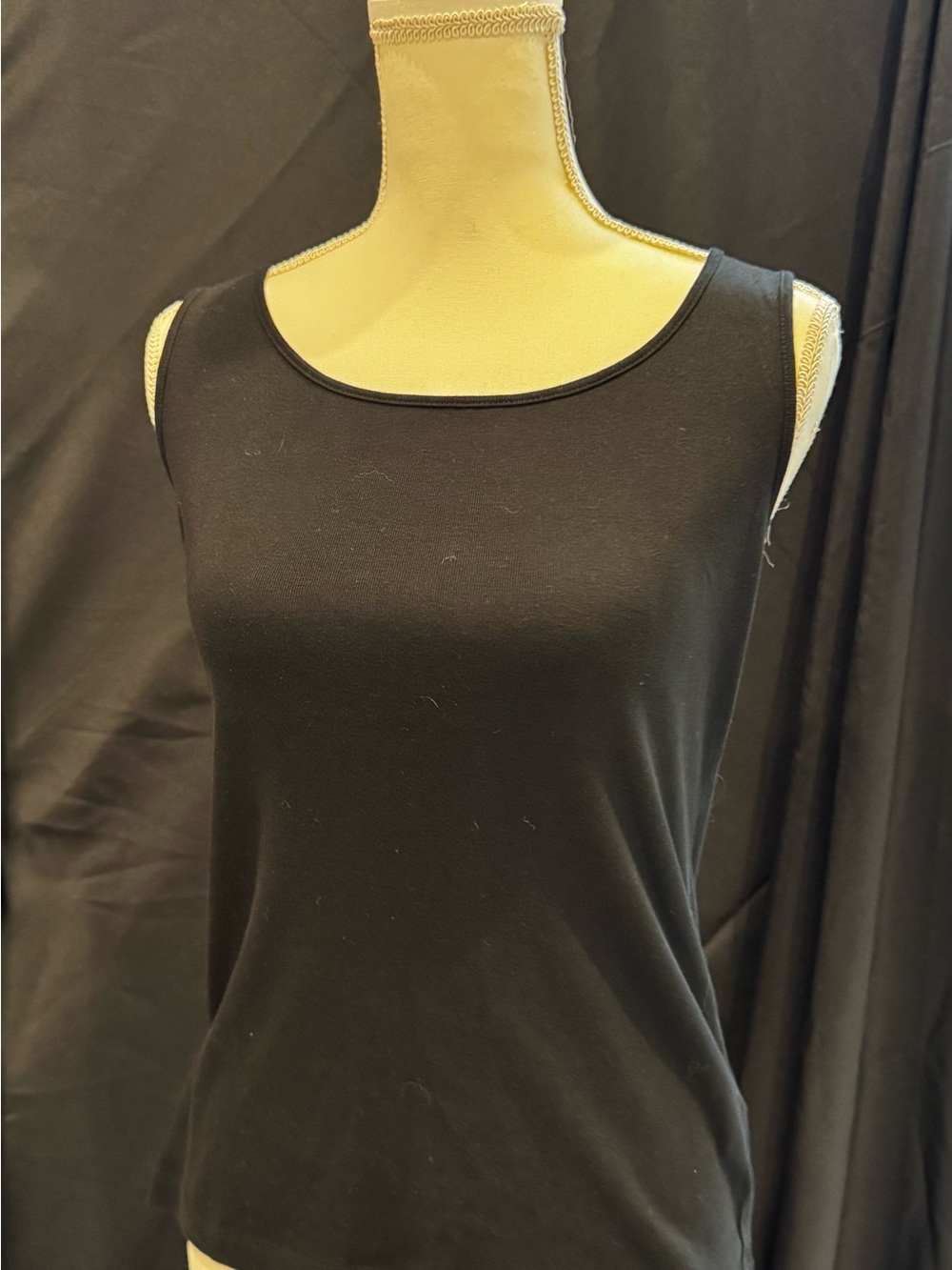 Jones New York Black Scoop Neck Tank
